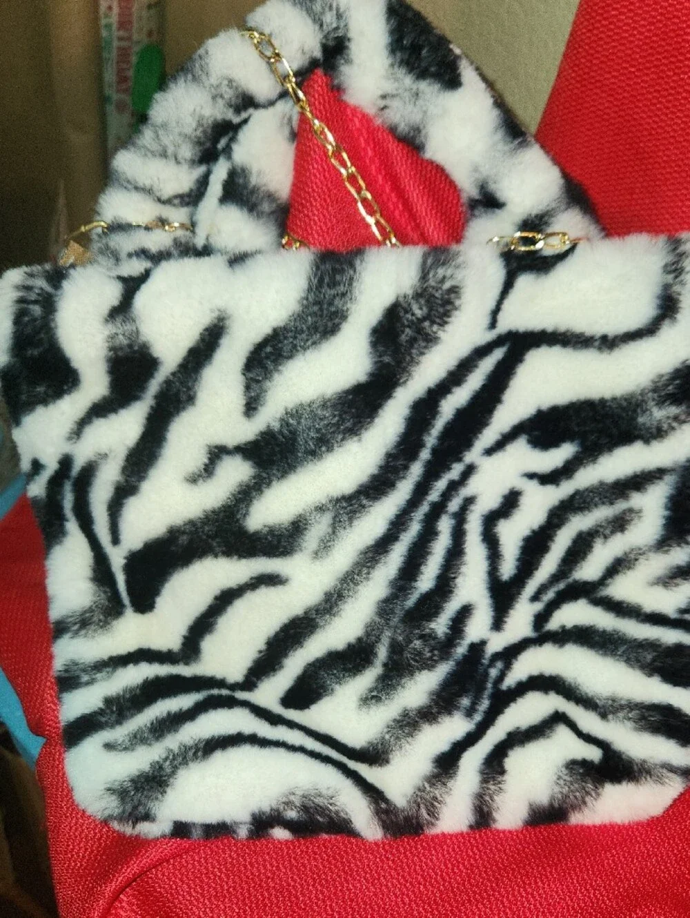 Zebra Priu⁴ant Faux Fur Hat, Bag & Mules Set